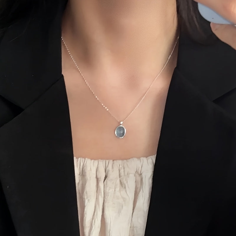 💎 Safir Kolye – Minimal ve Göz Alıcı Işıltı
