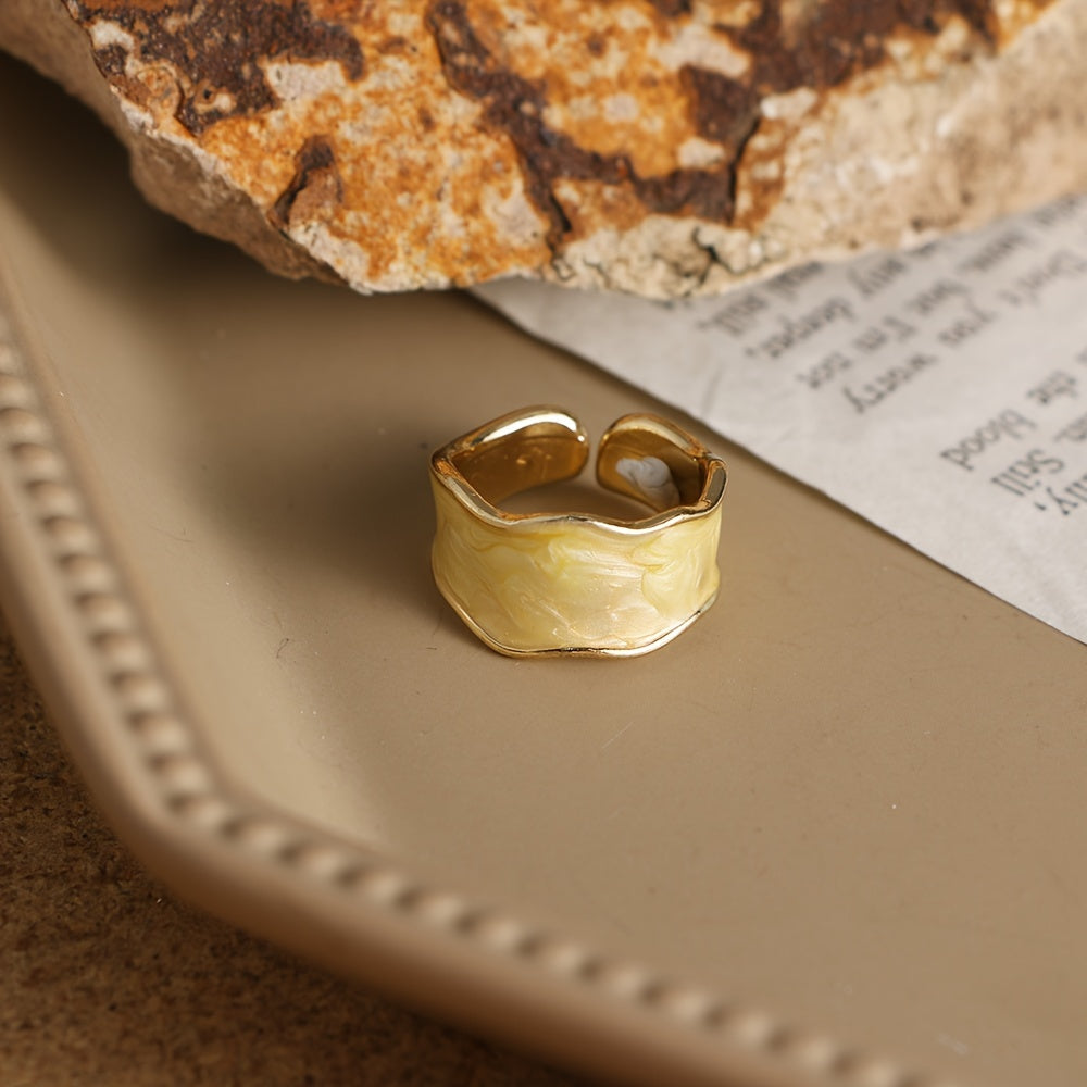 💍 Vintage Damla Desenli Altın Yüzük – Renkli Günlük Şıklık