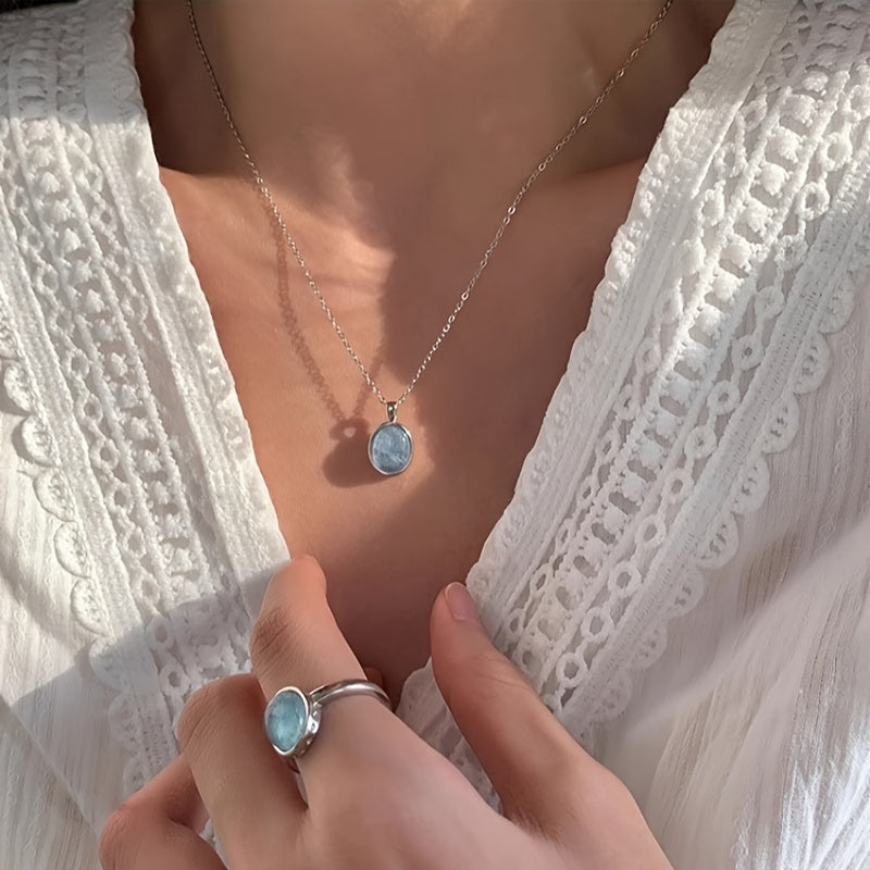 💎 Safir Kolye – Minimal ve Göz Alıcı Işıltı